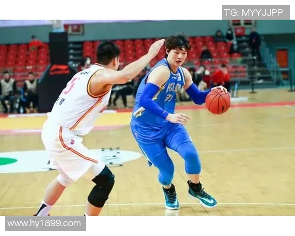 八一男篮与福建男篮激战正酣谁能在赛场上笑到最后